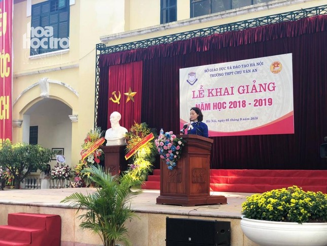 Hà Nội: Chủ tịch nước dự Lễ khai giảng năm học mới tại trường THPT Chu Văn An ảnh 5