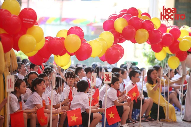 Hà Nội: Tween trường Tiểu học Thịnh Quang vui mừng chào đón năm học mới ảnh 1