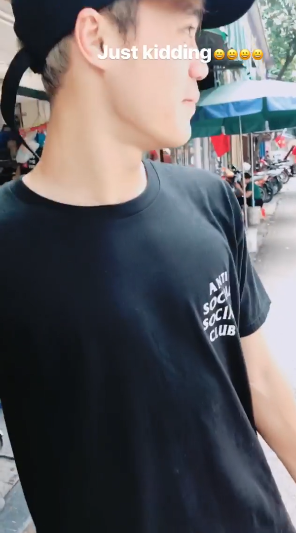 Chậm hơn "thời đại" nhưng Văn Toàn vẫn "siêu kute" khi tham gia trào lưu "bóc giá" của hội Richkids ảnh 1
