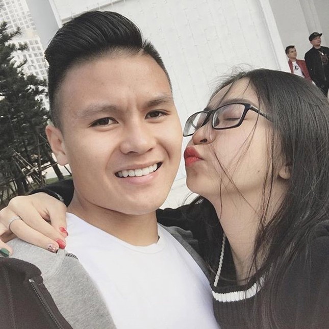 Sau khi dính thị phi "PR không có tâm", bạn gái Quang Hải chia sẻ dòng trạng thái đầy "ẩn ý" ảnh 1