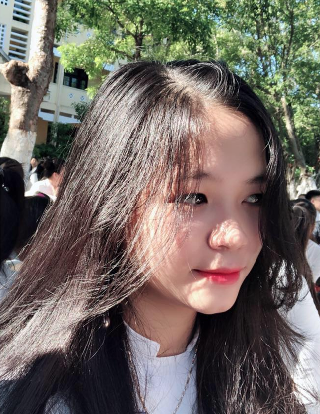 Nhờ hành động ga lăng bất chợt, nam sinh nổi tiếng khắp MXH vì hình ảnh quá ngôn tình ảnh 3