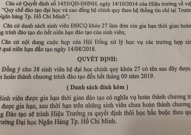 6 năm chưa tốt nghiệp, nhiều sinh viên ĐH Ngân hàng TP.HCM phải gia hạn đào tạo ảnh 1