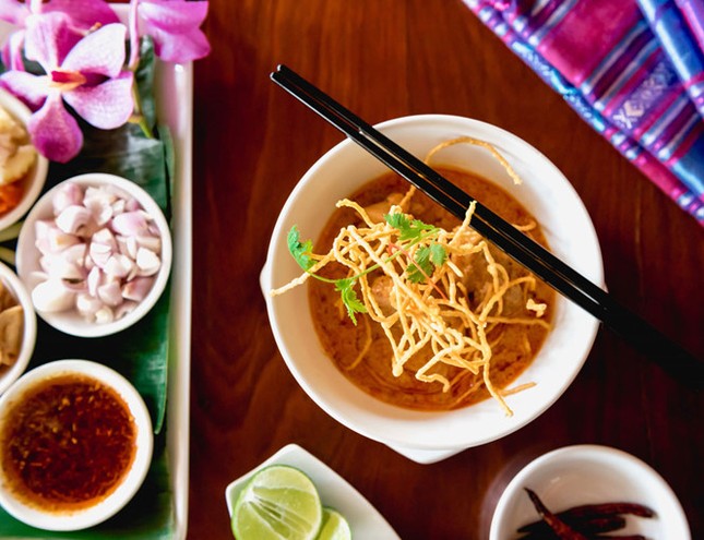 Người Thái ăn lẩu Thái, chè Thái ở Sài Gòn: Xứ chùa tháp không có món này ảnh 4