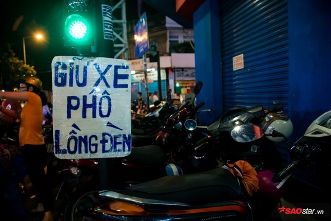 Phố lồng đèn Sài Gòn nhộp nhịp mùa Trung Thu, đón hàng ngàn lượt khách mỗi ngày ảnh 11