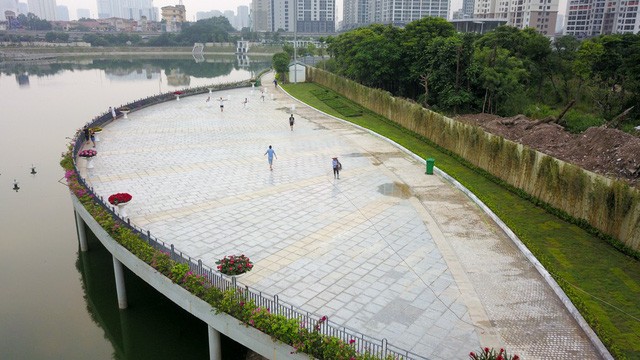 Toàn cảnh "lá phổi xanh" 130.000 m2 mới hoạt động ở Hà Nội ảnh 7