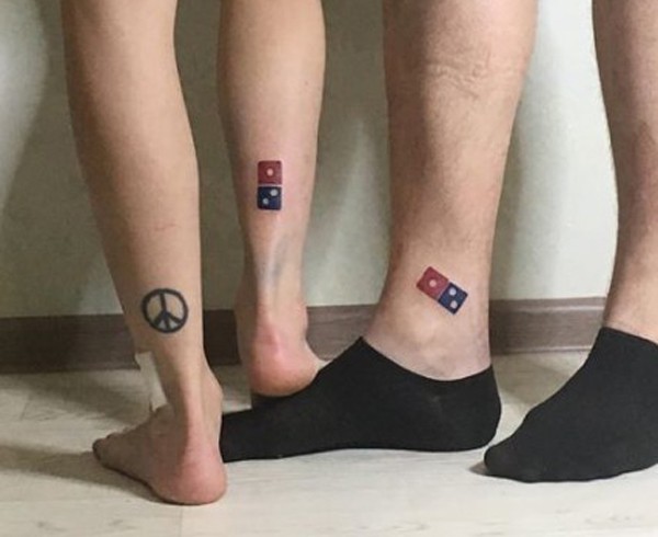 Đổ xô đi xăm logo hãng pizza để được ăn miễn phí trọn đời ảnh 4