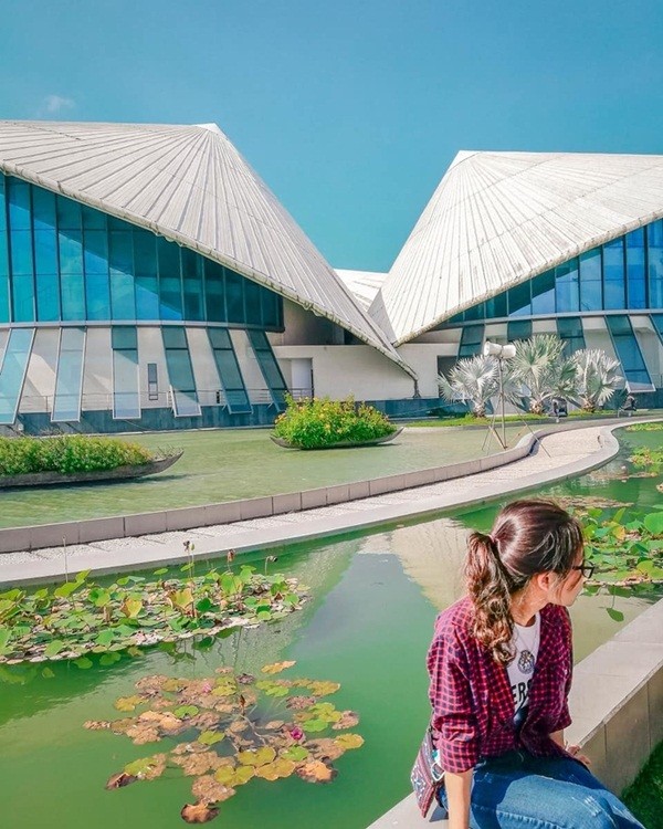 Sững người trước vẻ đẹp Nhà hát con sò ngay tại Việt Nam, "chanh sả" không kém nước Úc ảnh 2
