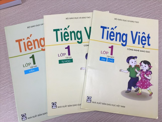Từ cuộc tranh luận “đánh vần lạ”: Thay đổi đáng giá bao nhiêu? ảnh 1