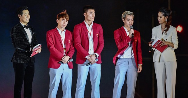 Khoe ảnh chụp cùng thần tượng Son Heung-min, Minh Vương được fan khen ngợi vì điều này ảnh 5