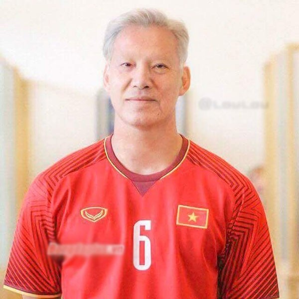 Chùm ảnh nhan sắc tuyển thủ U23 Việt Nam khi về già, ai cũng phong độ trừ Đức Chinh ảnh 16