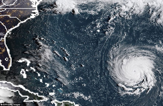 Mỹ sơ tán 1,5 triệu dân, hàng hóa hết sạch trước bão Florence dữ tợn nhất trong 60 năm qua ảnh 1