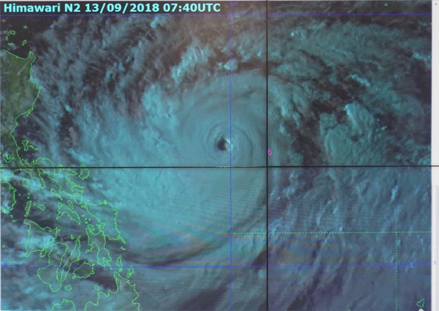 Siêu bão Mangkhut đổ bộ, Hà Nội cần tính toán cấm lưu thông qua một số cây cầu ảnh 2