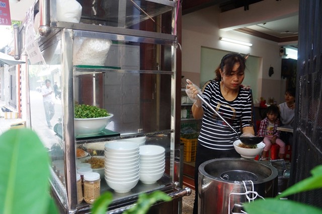 Quán bún, miến ngan đúng vị Bắc giữa Sài Gòn ảnh 2