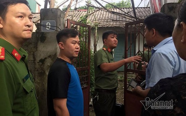 Những cán bộ ngành giáo dục nào bị bắt trong vụ gian lận thi cử ở Hòa Bình? ảnh 9