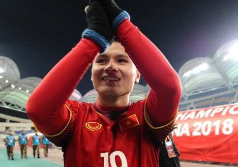 Quang Hải sẽ là cầu thủ VN đầu tiên thi đấu ở Premier League? ảnh 1