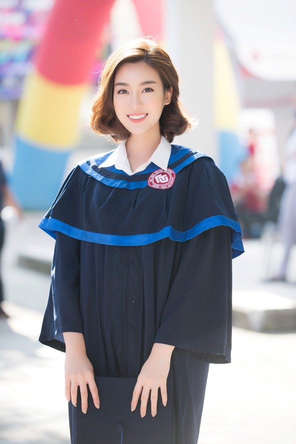 Trước 1 ngày kết thúc nhiệm kỳ Hoa hậu, Đỗ Mỹ Linh rạng rỡ đi nhận bằng tốt nghiệp Đại học ảnh 5