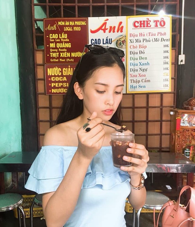Nhan sắc đời thường xinh rạng ngời của nữ sinh 2K đăng quang Hoa hậu Việt Nam 2018 ảnh 7