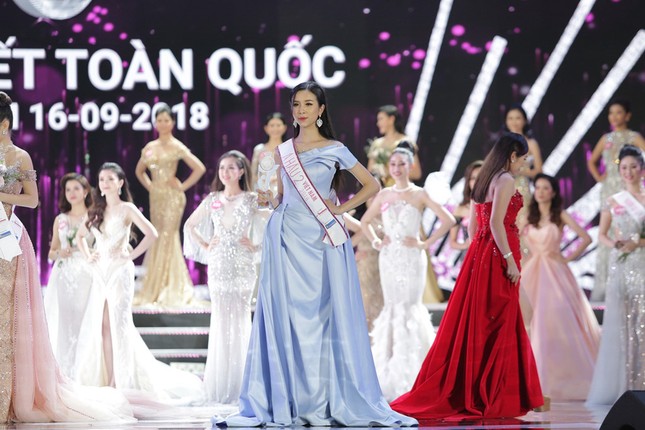 Dân mạng “trụy tim” với em trai Á hậu 2 Thúy An, ngoại hình chẳng khác gì "soái ca ngôn tình" ảnh 1