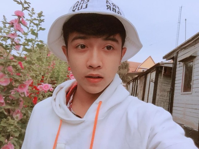 Dân mạng “trụy tim” với em trai Á hậu 2 Thúy An, ngoại hình chẳng khác gì "soái ca ngôn tình" ảnh 12