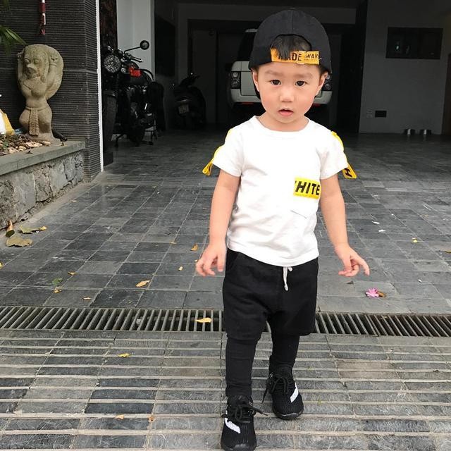 Fan ngỡ ngàng khi thấy Huyme ngày thơ ấu giống bé Xoài như hai giọt nước ảnh 3