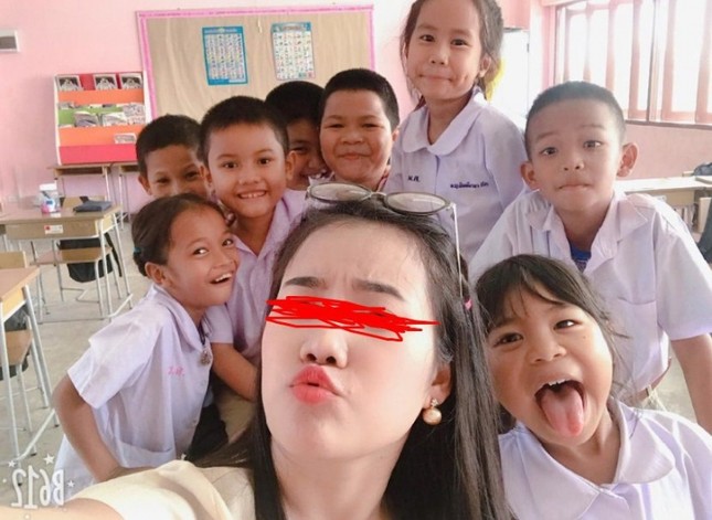 Chấm toán 12+8=4, cô giáo trẻ gây tranh cãi khi phép tính cơ bản còn sai ảnh 6