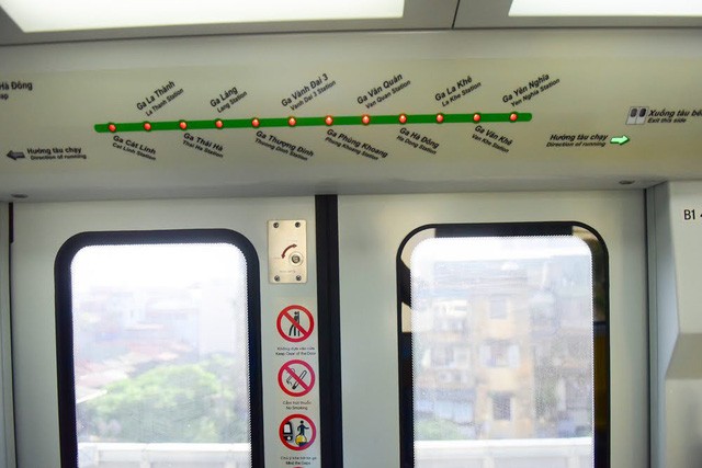 Cận cảnh tàu đường sắt trên cao đầu tiên tại Việt Nam ngày đầu vận hành thử ảnh 5