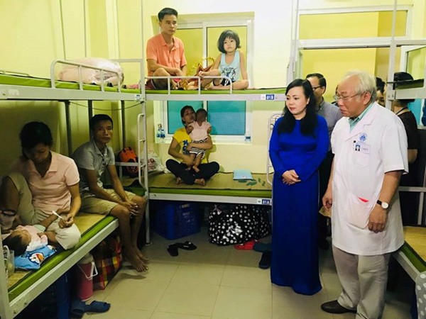 Bệnh nhi bị ảnh hưởng sau vụ cháy được Bệnh viện Nhi Trung ương điều trị miễn phí ảnh 1