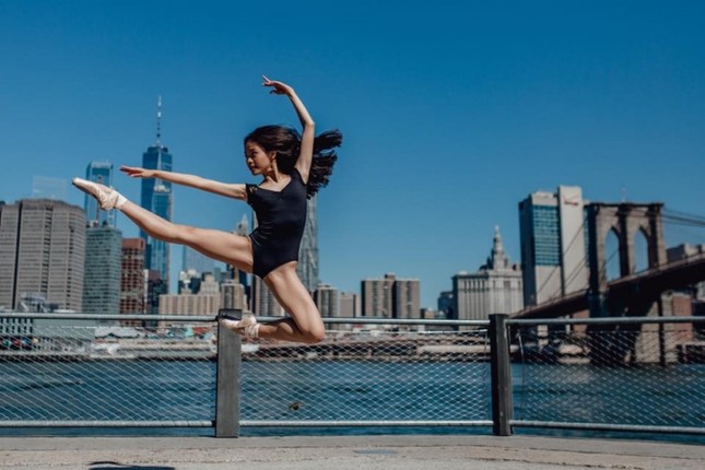 Gặp cô gái trong bộ ảnh múa ballet đẹp say lòng trên đường phố Mỹ gây sốt mạng ảnh 7