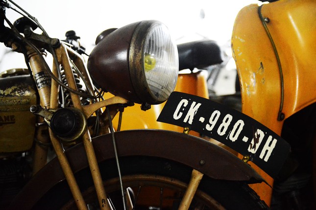 Choáng với gia tài "khủng" 500 xe cổ của doanh nhân Sài Gòn ảnh 6