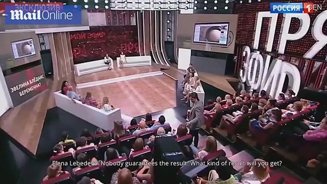 Chuyện hy hữu trên sóng truyền hình: Diễn viên tát khán giả vì bị công kích sinh con mắc bệnh Down ảnh 1