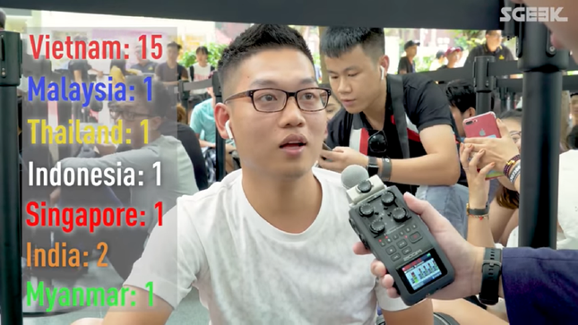 Người Việt đã "đại náo" Apple Store ở Singapore trong ngày mở bán iPhone như thế nào? ảnh 2