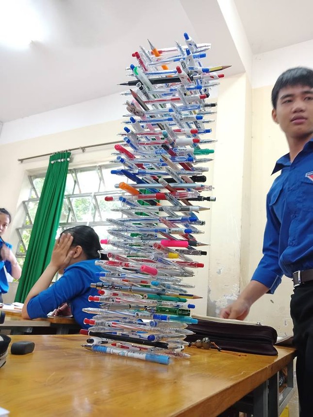 Vì sao đi học lại thường xuyên mất bút, lý do chính có thể là do trò chơi này đây! ảnh 4