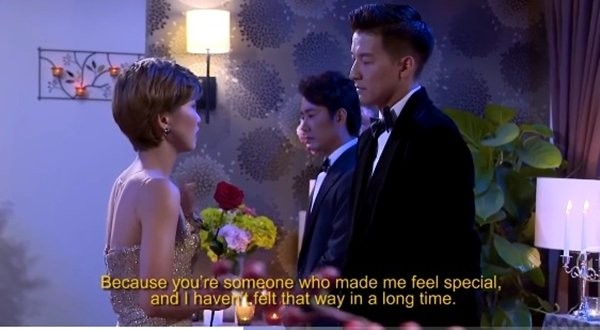 Màn tỏ tình của 2 cô gái trên truyền hình Việt lên báo nước ngoài ảnh 2
