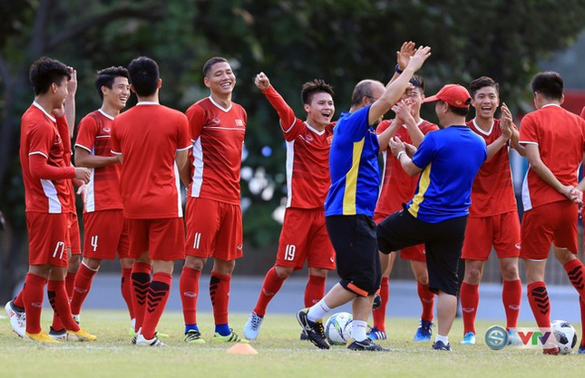 Trợ lý ngôn ngữ của thầy Park "tiết lộ" những tuyển thủ được triệu tập cho AFF Cup 2018 ảnh 1