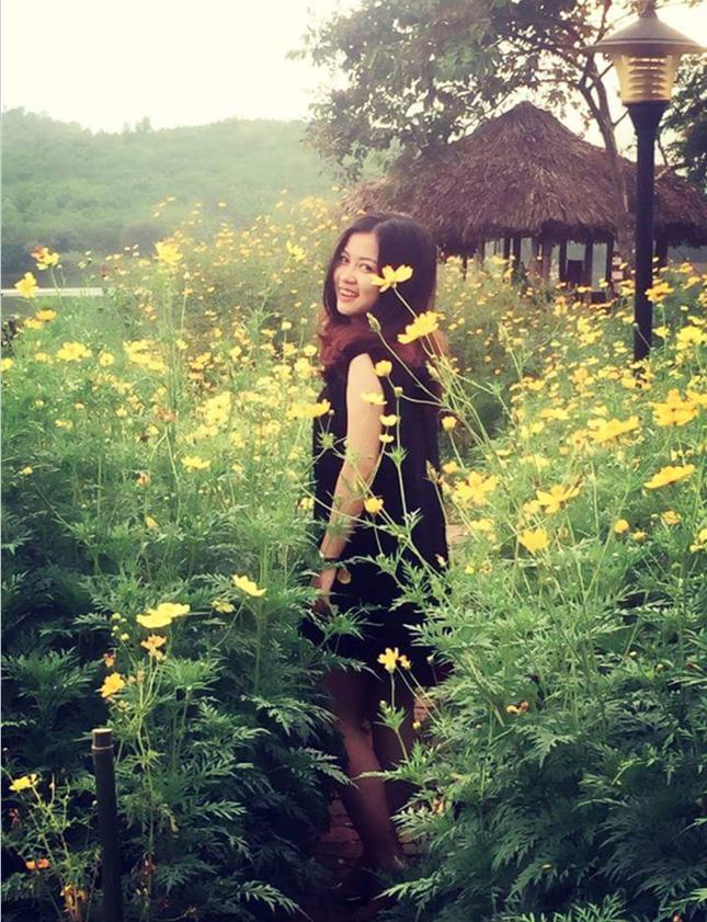 Cô giáo dạy Triết xinh như hotgirl khiến sinh viên đi học chẳng muốn về! ảnh 7