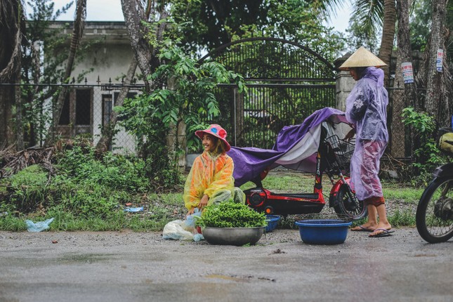 Đi chụp ảnh trẻ em, cậu bạn này bị hiểu nhầm là hội viên Thánh Đức Chúa Trời ảnh 9