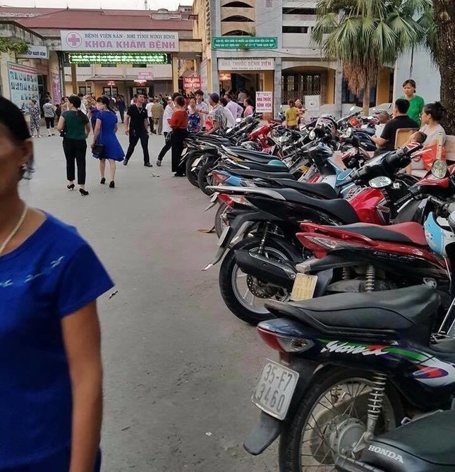 Ninh Bình: Gần 200 học sinh Tiểu học nghi ngộ độc thực phẩm sau khi ăn trưa tại trường ảnh 3