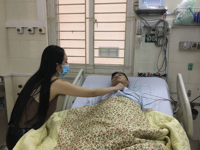Tuấn Hưng nhập viện, nói không thành tiếng sau sự cố bị hủy show kỉ niệm 20 năm ca hát ảnh 2
