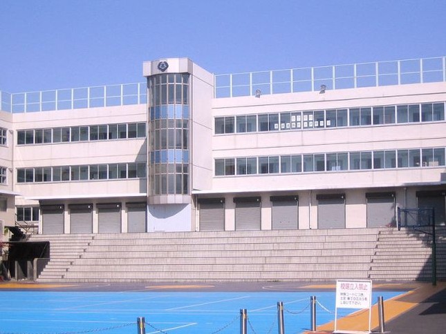 Horikoshi Gakuen: Trường học sang chảnh, chỉ dành cho giới siêu giàu tại Nhật Bản ảnh 1