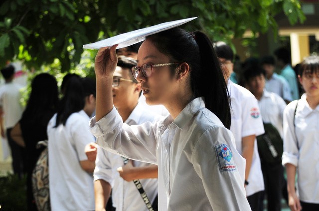 Thi vào lớp 10 THPT tại Hà Nội: Phương án 4 môn là hợp lý ảnh 1