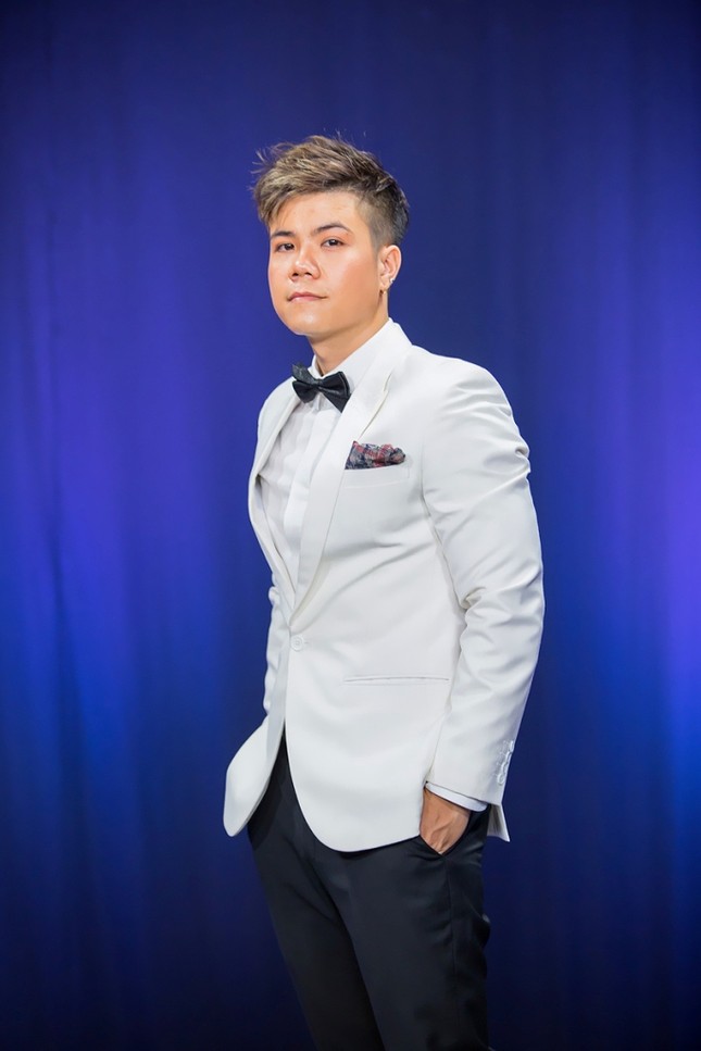 Tiến sĩ Lê Thẩm Dương sẽ cùng đông đảo nghệ sĩ nổi tiếng tham gia "Quyền lực ghế nóng 2018" ảnh 9