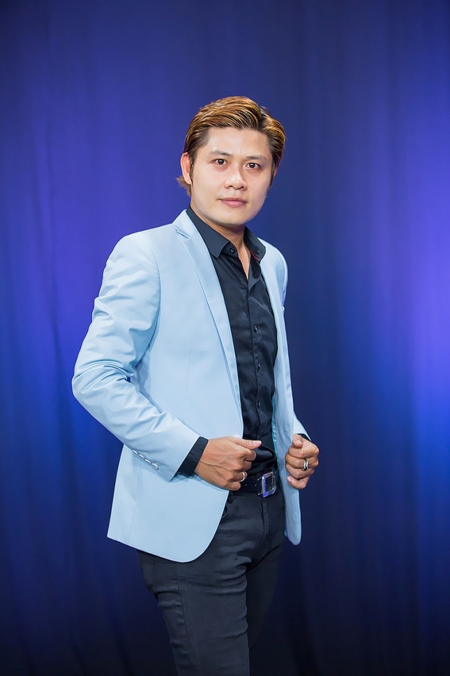 Tiến sĩ Lê Thẩm Dương sẽ cùng đông đảo nghệ sĩ nổi tiếng tham gia "Quyền lực ghế nóng 2018" ảnh 7