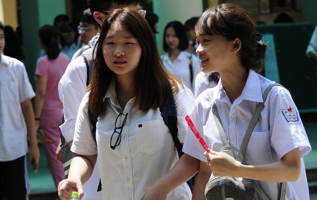 Tuyển sinh lớp 10 của Hà Nội: Môn thứ 4 sẽ thi trắc nghiệm hoàn toàn ảnh 1