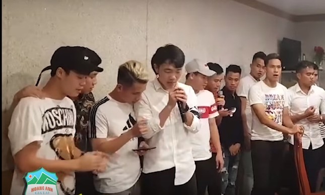 Sky "sướng rơn" khi nghe Xuân Trường và đồng đội cover hit của Sơn Tùng M-TP ảnh 2