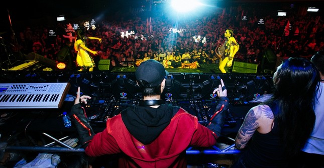Bất ngờ khi DJ Việt Nam xuất hiện trong album nhạc điện tử của Billboard ảnh 3