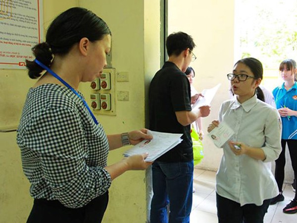 Hà Nội tính điểm môn Toán, Ngữ Văn hệ số 2 để tuyển sinh vào lớp 10 ảnh 1