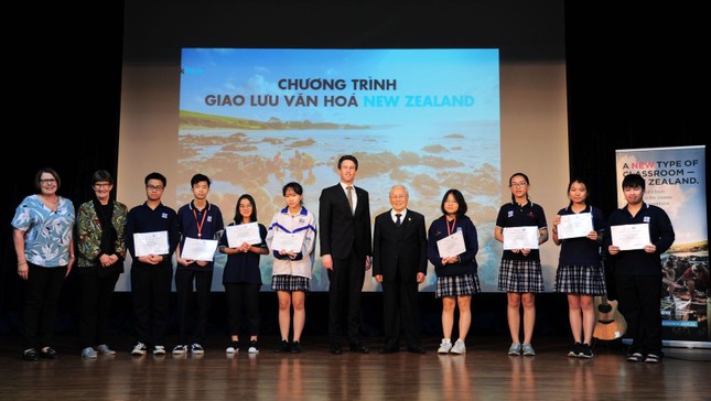 Hà Nội: Teen Nguyễn Siêu trải nghiệm tuần lễ văn hoá New Zealand ảnh 6