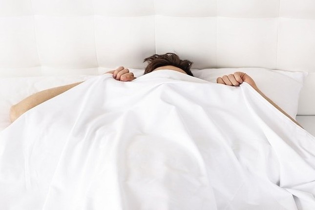 Nguy hiểm “chết người” từ thói quen trùm chăn kín đầu khi ngủ ảnh 4