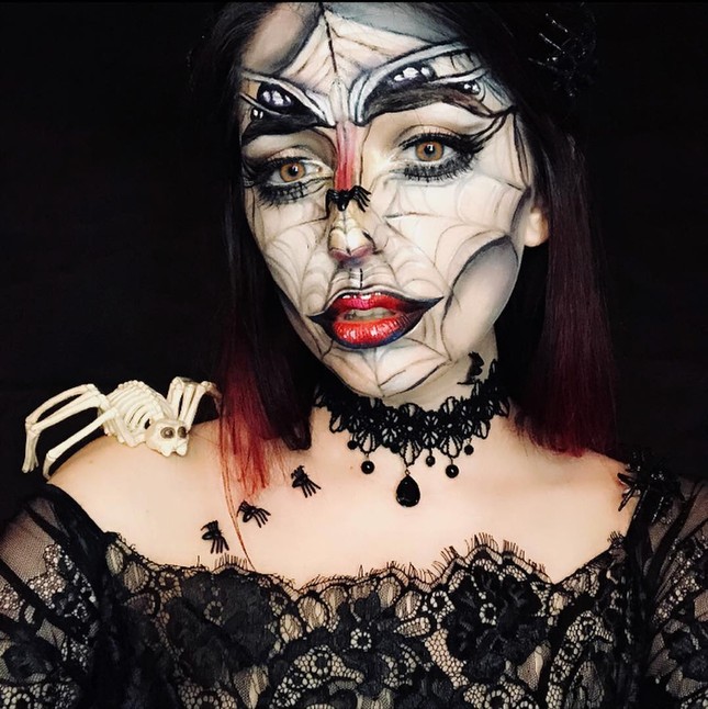 Những xu hướng make-up "chất lừ" giúp bạn nổi bật trong đêm Halloween ảnh 8