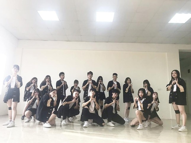 Be Ur Star 2018: Lộ diện 45 nhóm nhảy xuất sắc nhất, khởi động "đấu trường" nhảy cover K-Pop! ảnh 2